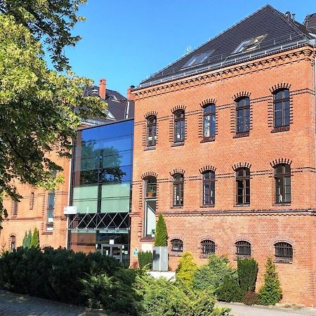 Szkolne Schronisko Mlodziezowe Dabrowka Hostel Prudnik Kültér fotó